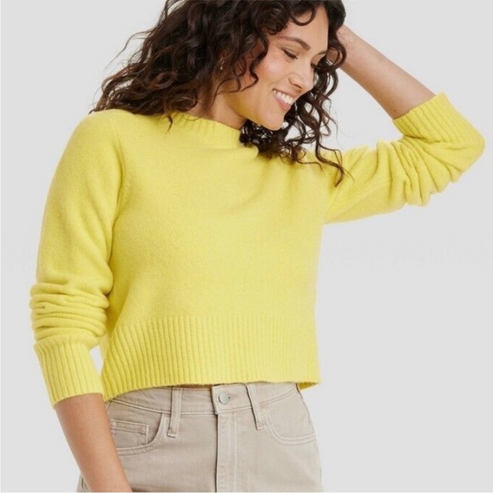 Universal Thread Yellow Knit Sweater Slightly Cropped Size L NWT